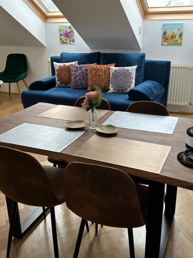 Klimatisiertes Dachgeschoss In Zentrum Wiens